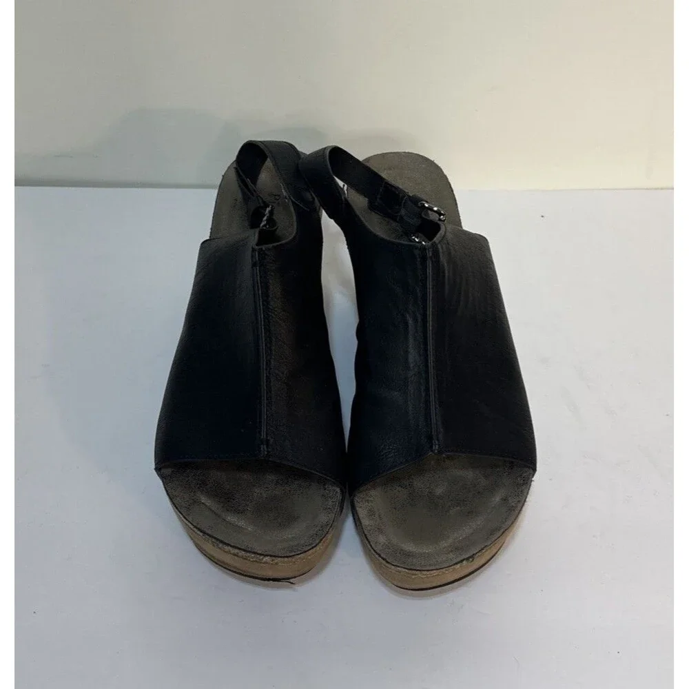 Pierre Dumas Women's Hester 14 Vegan Leather Black Platform Wedge 3.4” Heel 8.5M